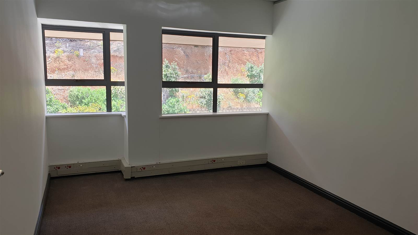 390  m² Commercial space in Plattekloof photo number 20