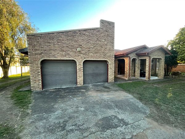 3 Bedroom House 3 Bedroom House