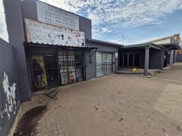 565 m² Industrial space 565 m² Industrial space