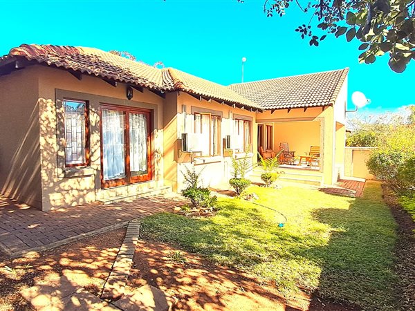 3 Bedroom Townhouse 3 Bedroom Townhouse
