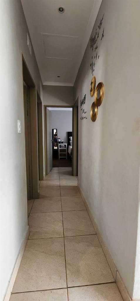 3 Bed House in Pretoria West photo number 9