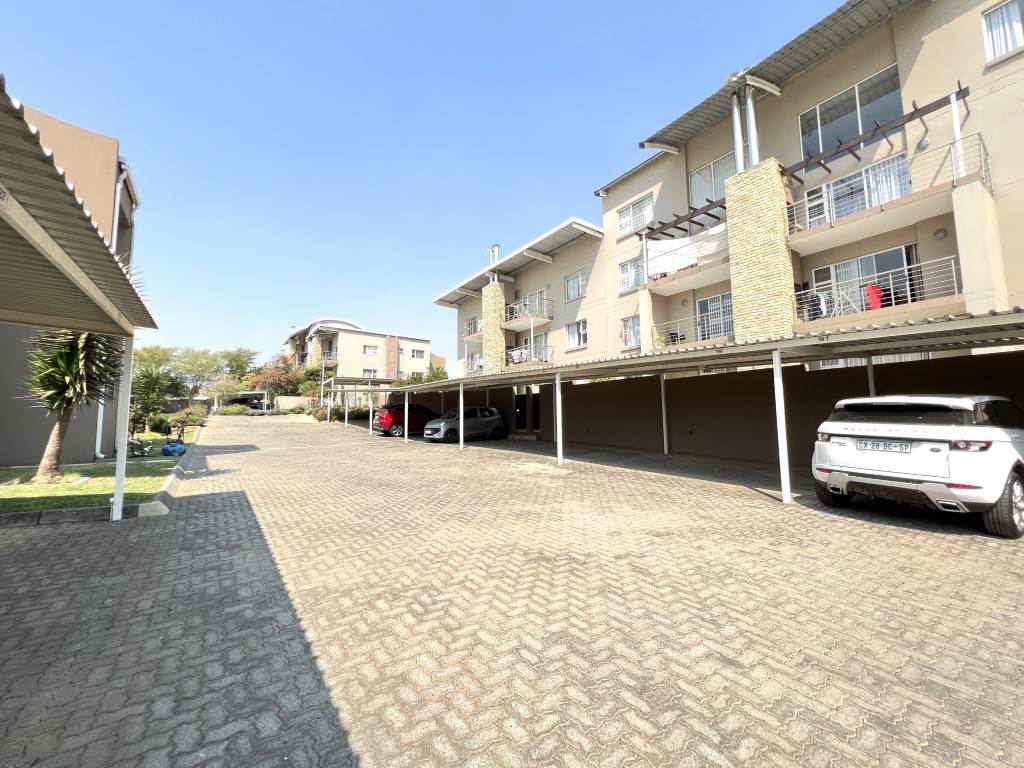 1 Bed Apartment in Rivonia photo number 19