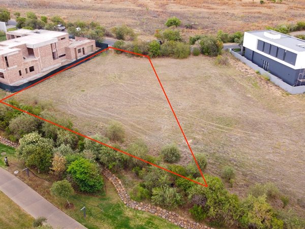 1 452 m² Land