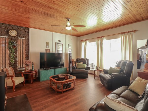 3 Bedroom House 3 Bedroom House