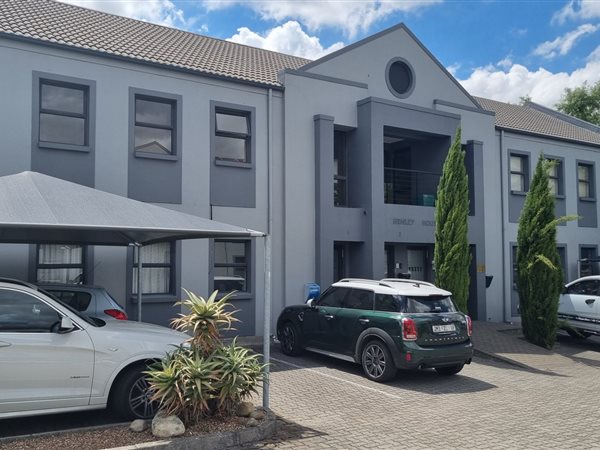 114  m² Commercial space in Durbanville Central