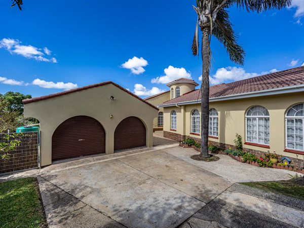 4 Bedroom House 4 Bedroom House
