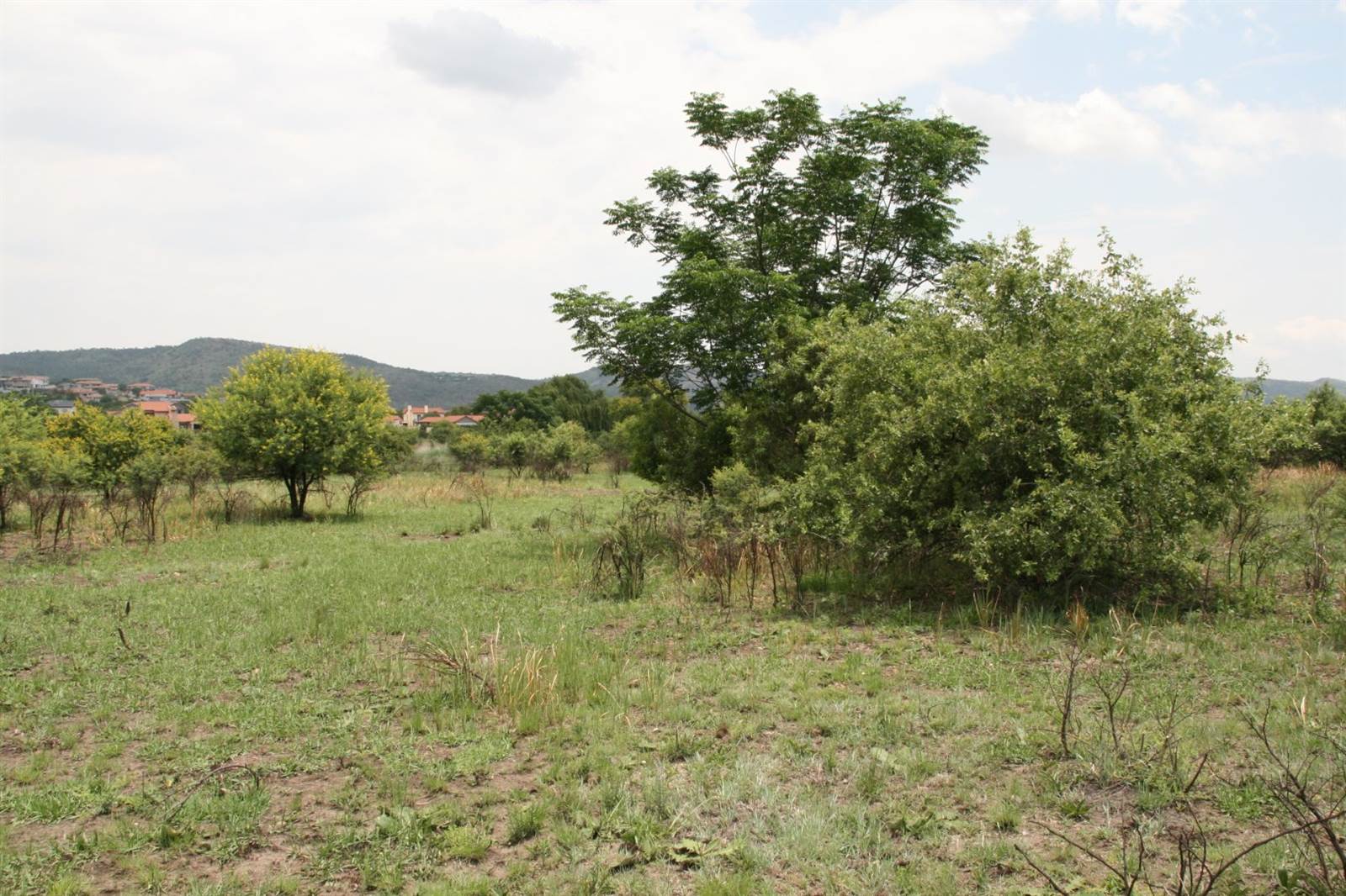 1275 m² Land available in Hartbeespoort Dam photo number 7