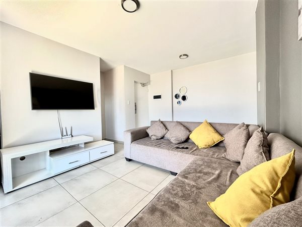 3 Bed Apartment in Lombardy Estate