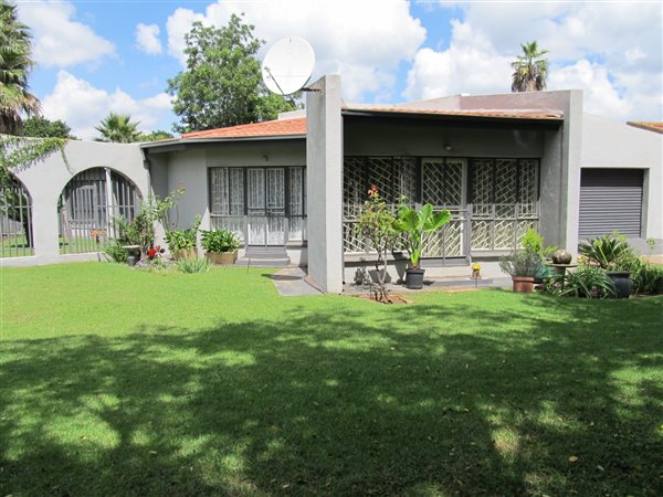 3 Bedroom House 3 Bedroom House
