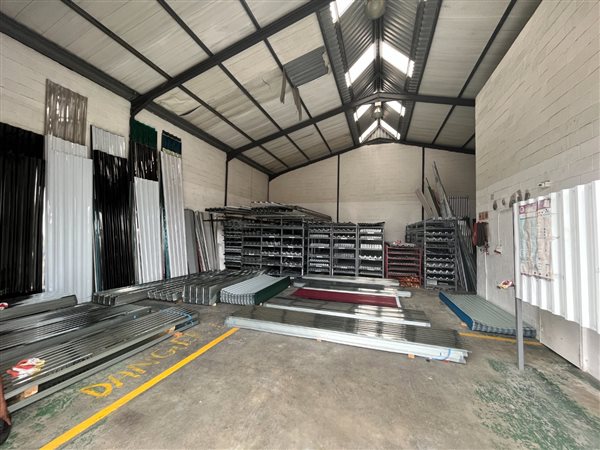 216  m² Commercial space in Bellville Central