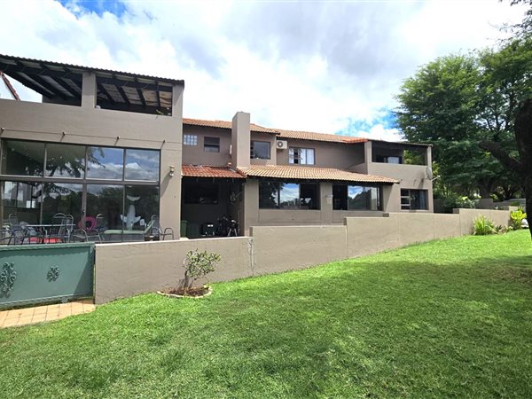 6 Bedroom House 6 Bedroom House