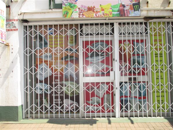 54 m² Retail Space 54 m² Retail Space