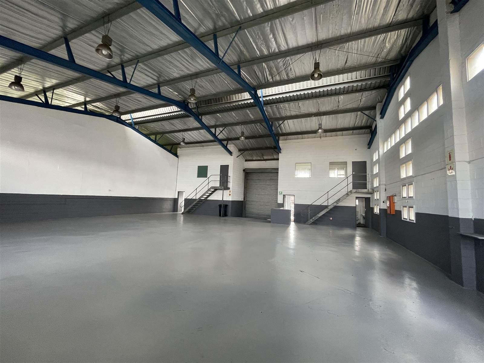 375  m² Industrial space in New Germany photo number 7