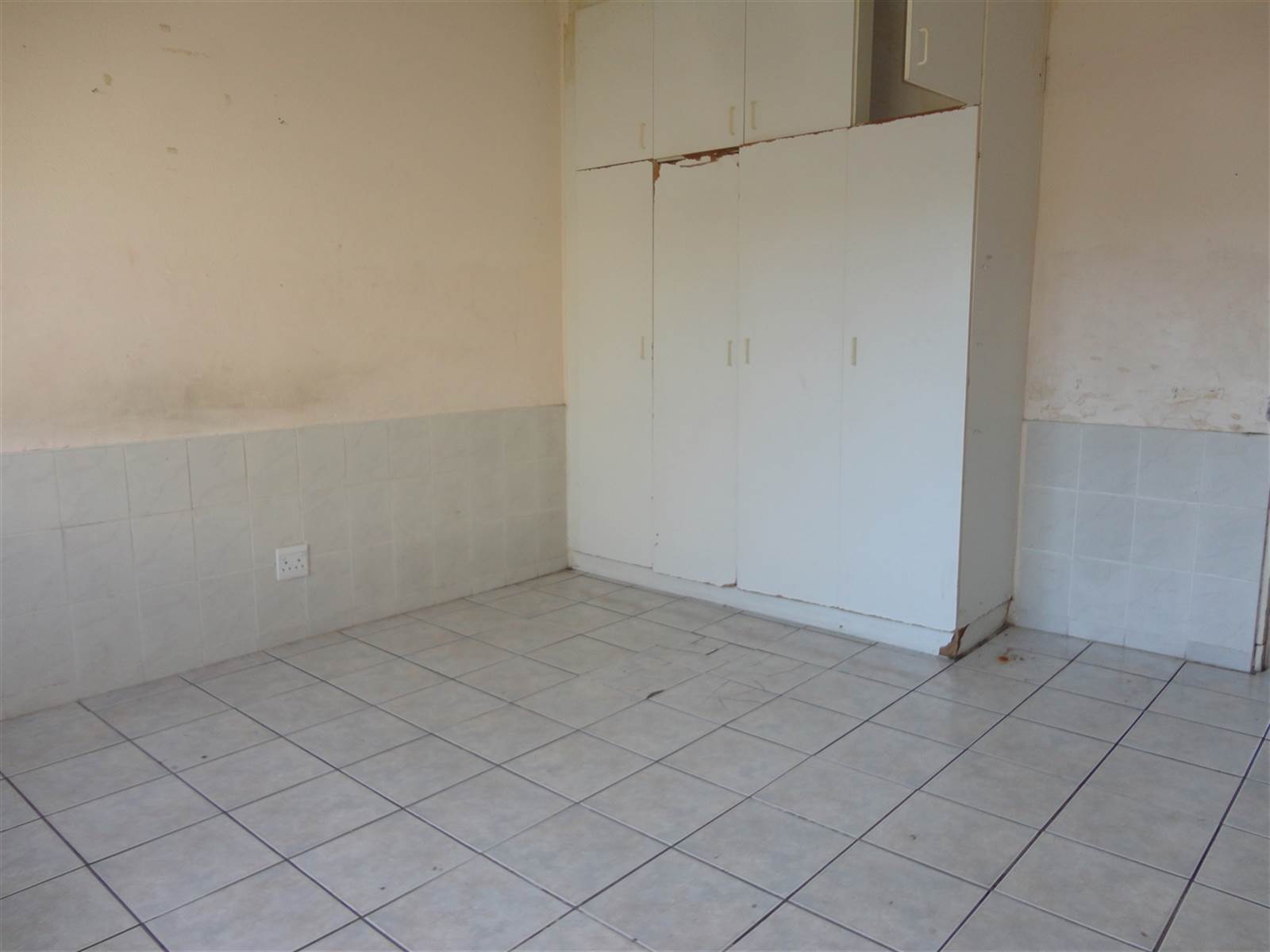 2 Bed Flat in Southernwood photo number 12