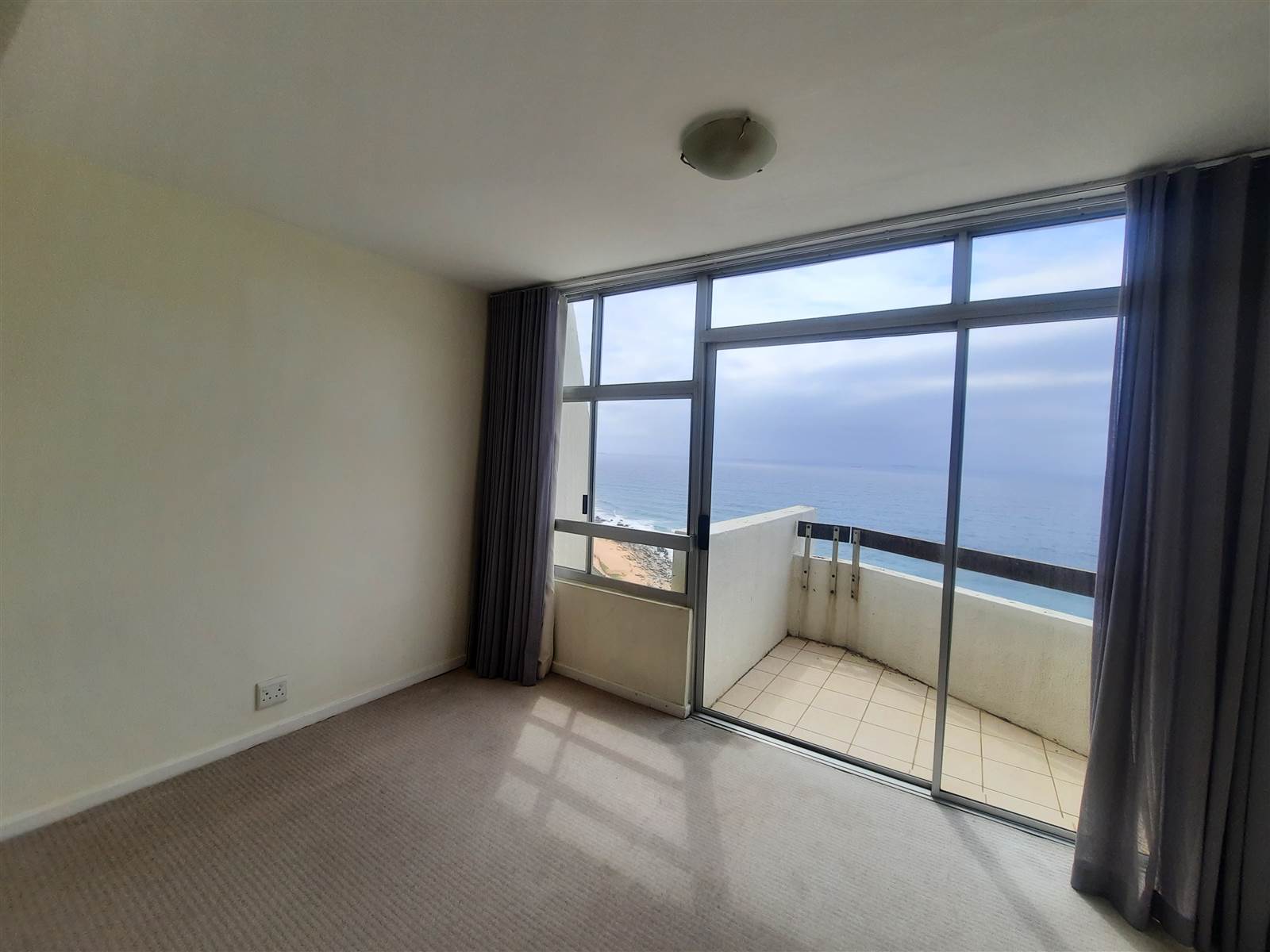 3 Bed Penthouse in Umhlanga Rocks photo number 20