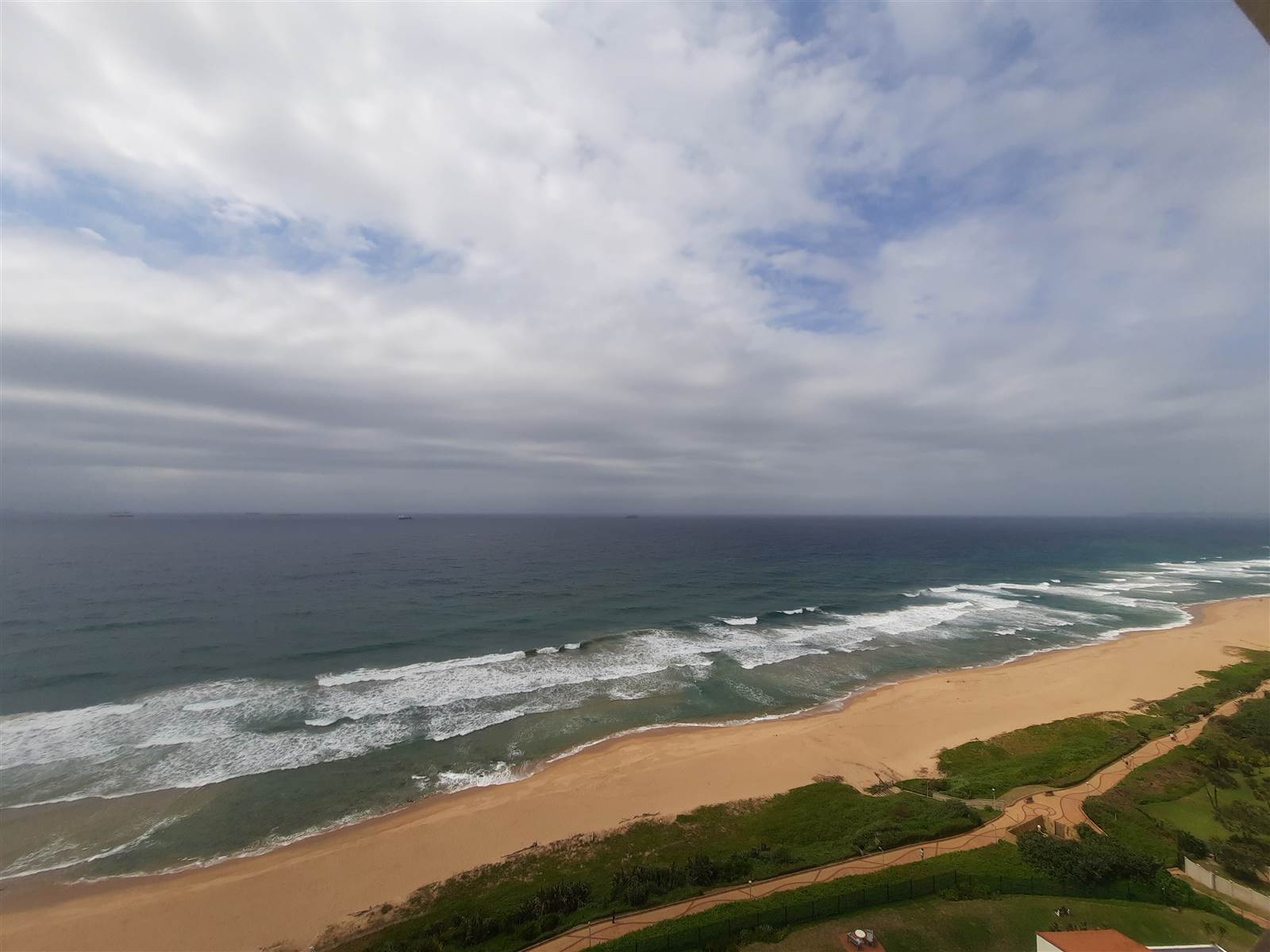 3 Bed Penthouse in Umhlanga Rocks photo number 24