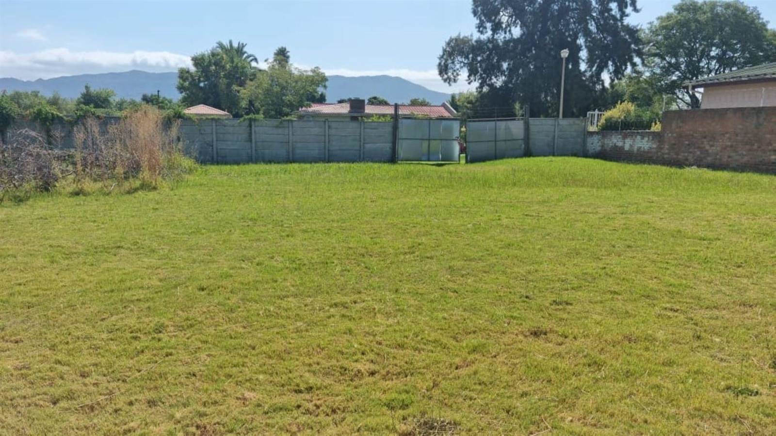 1487 m² Land available in Wolseley photo number 2