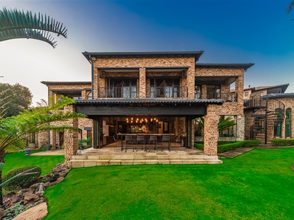 7 Bedroom House 7 Bedroom House