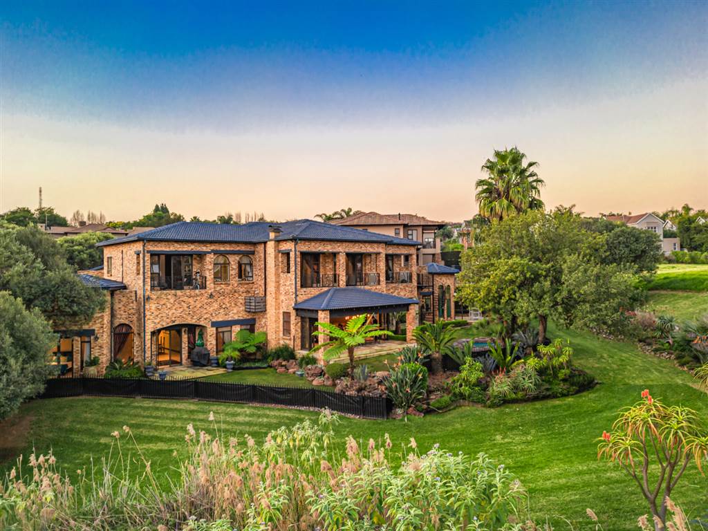 7 Bedroom House 7 Bedroom House