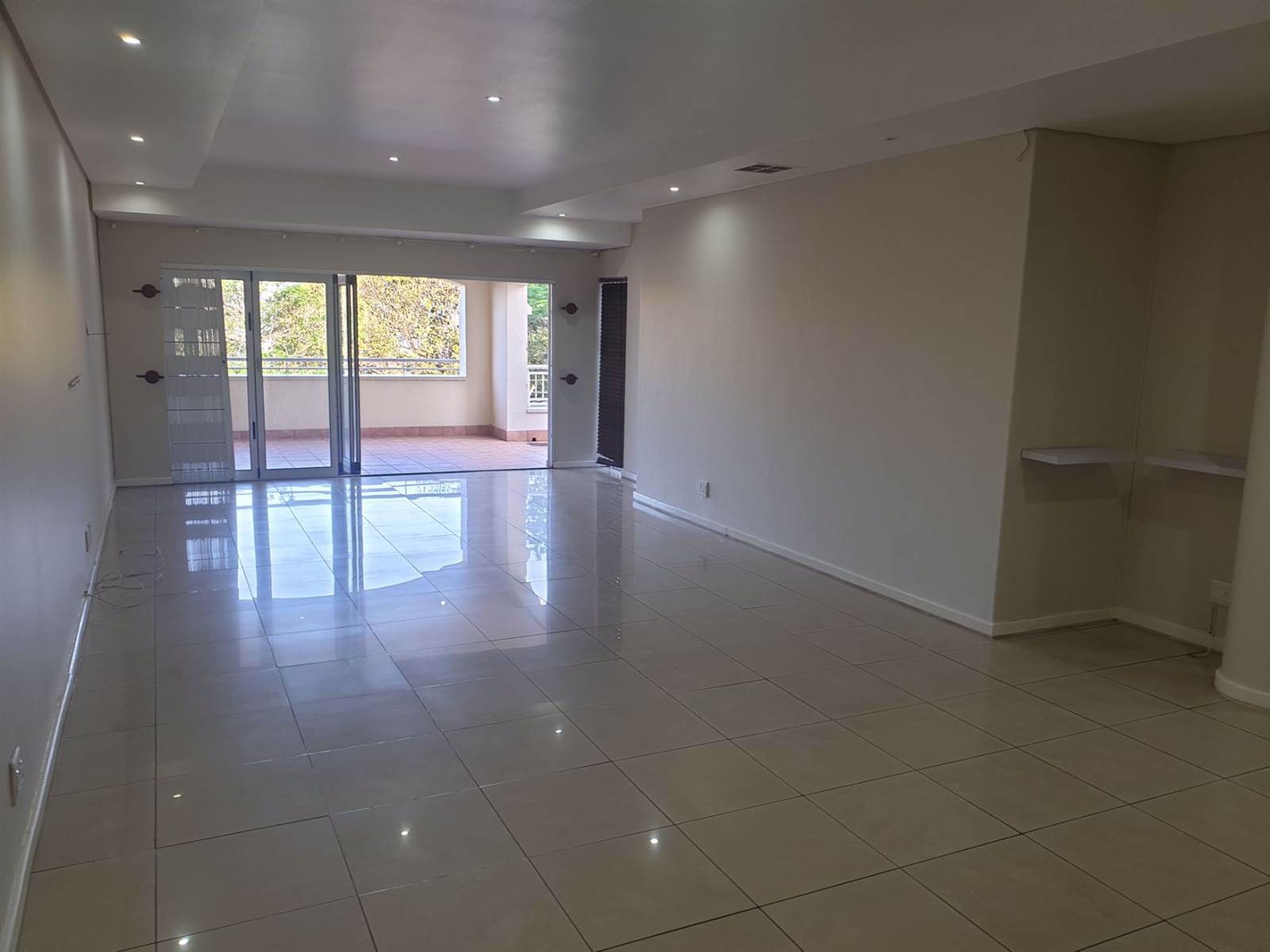 3 Bed Apartment in La Lucia photo number 6