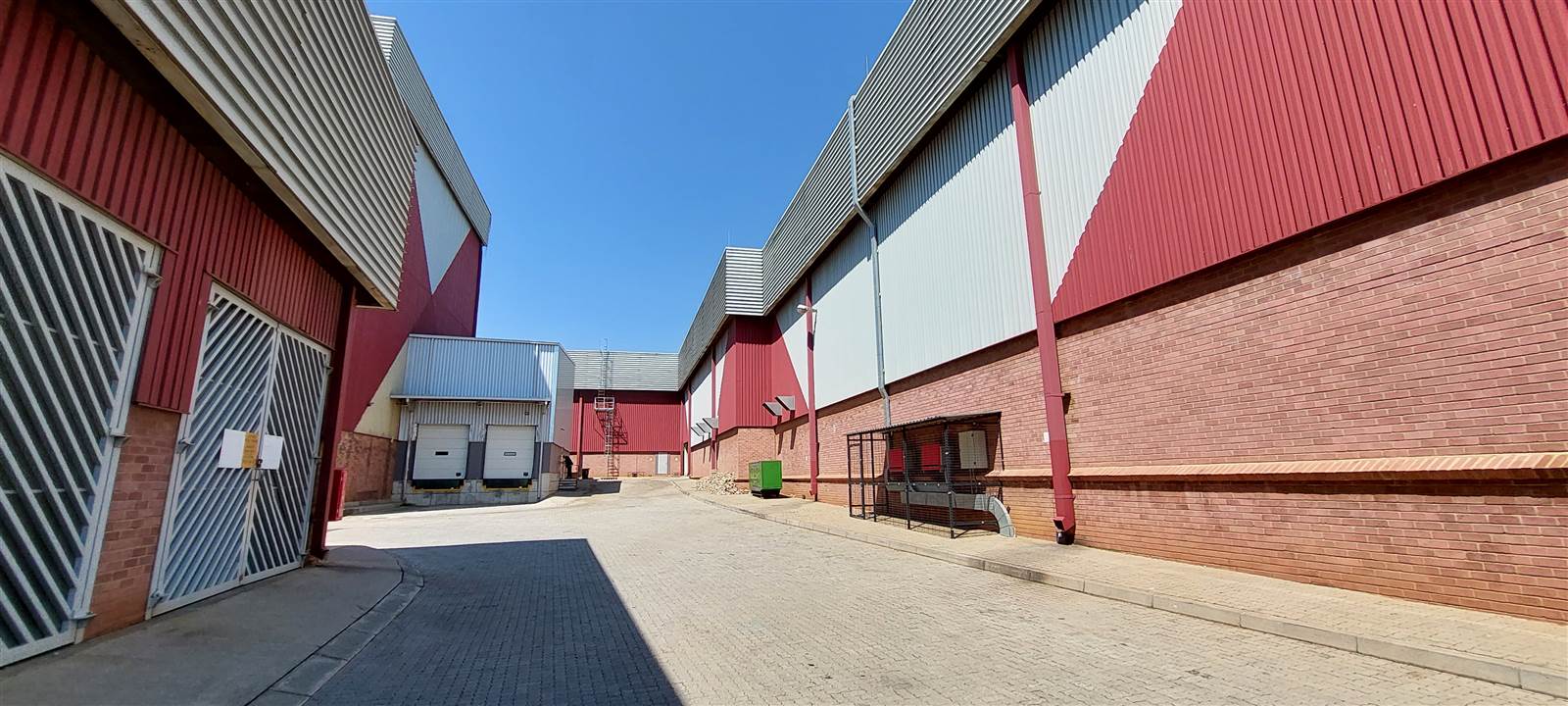 1200  m² Industrial space in Gateway Industrial Park photo number 2