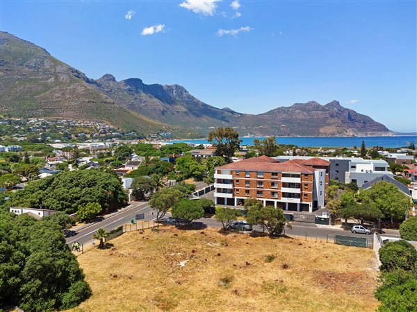 3 Bed Duplex in Hout Bay and surrounds