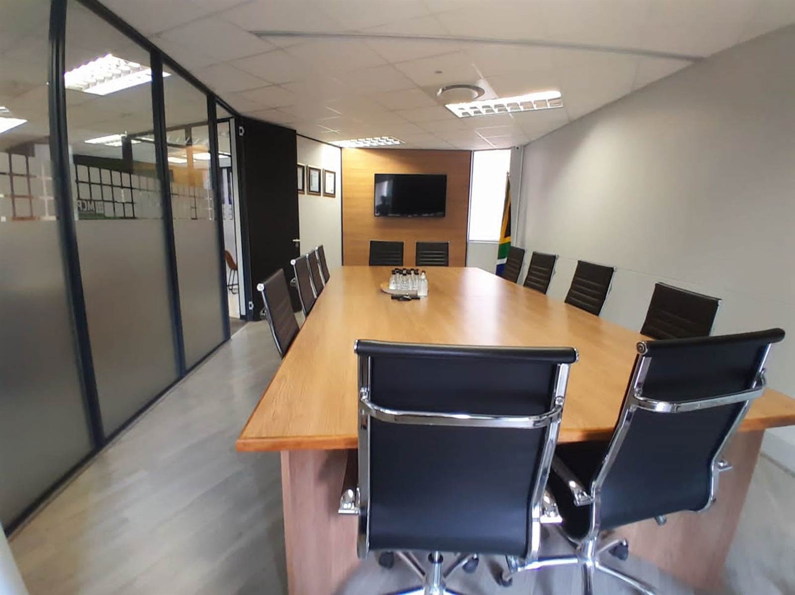 321  m² Office Space in La Lucia photo number 3