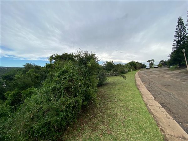 957 m² Land available in Cintsa