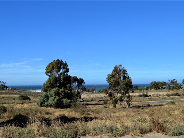432 m² Land available in St Helena Views