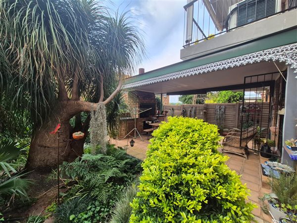 2 Bedroom Townhouse 2 Bedroom Townhouse
