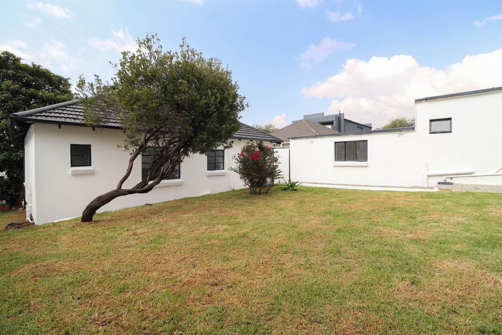 3 Bed House in Parkhurst photo number 8