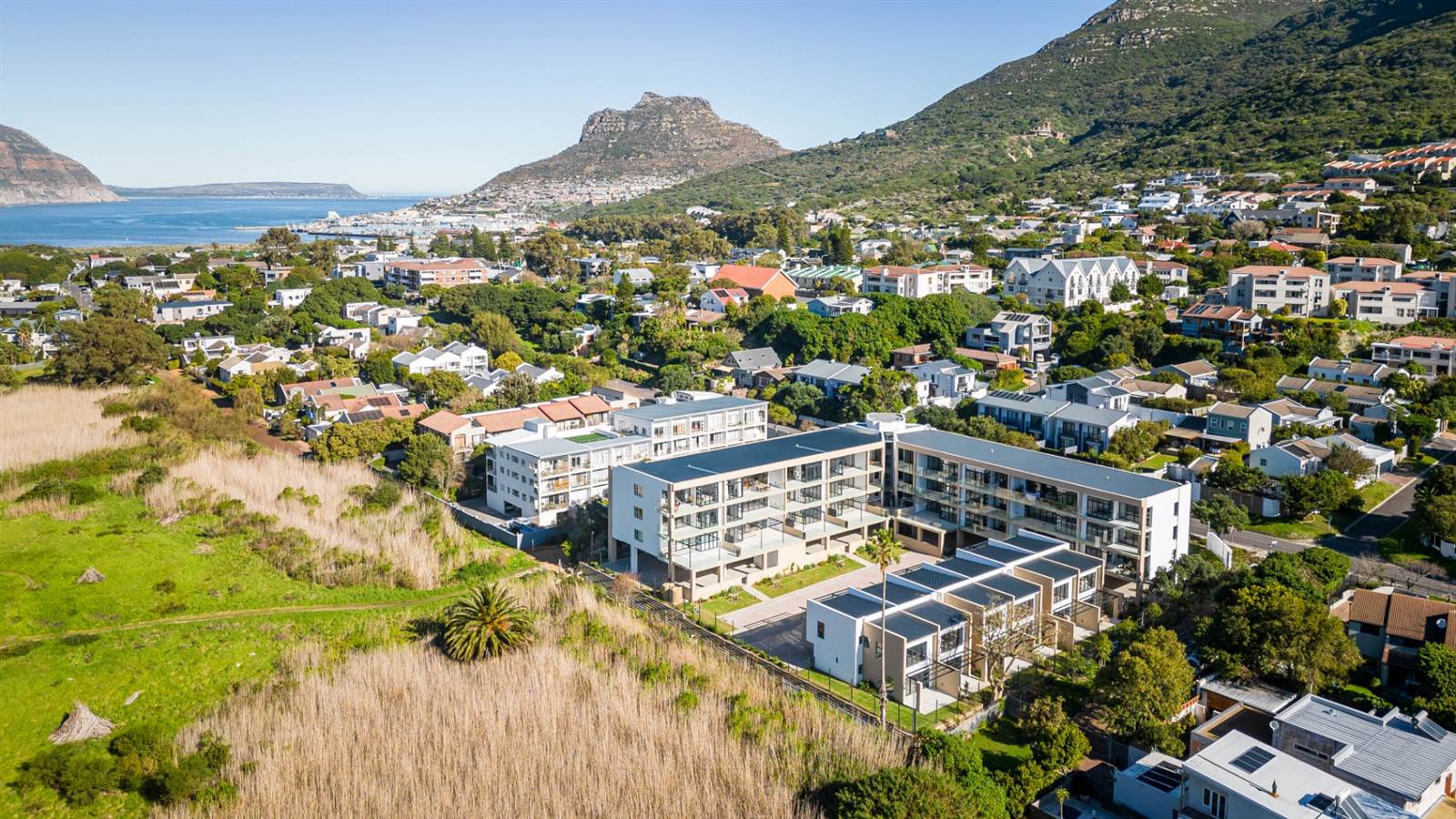 2 Bed Apartment in Hout Bay and surrounds photo number 23