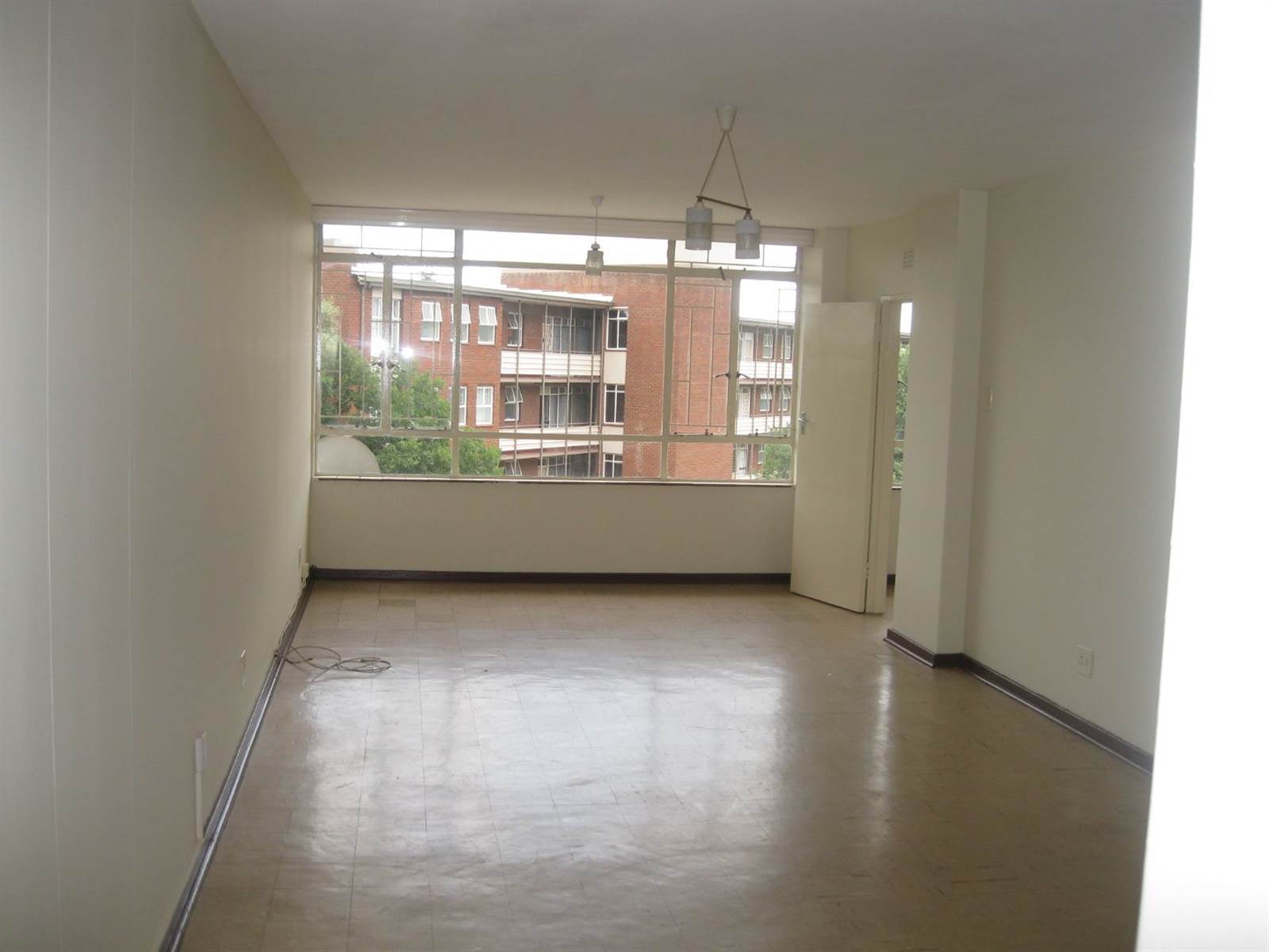 2 Bed Apartment in Queenswood photo number 7