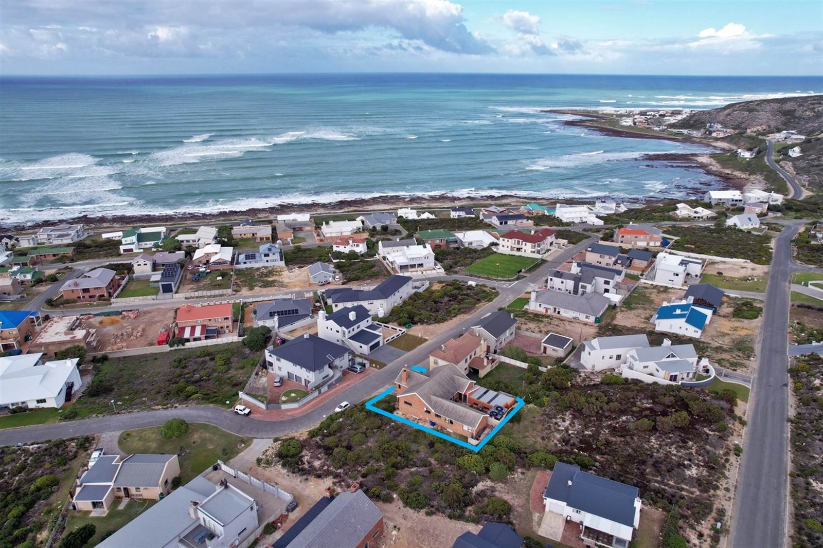 4 Bed House in Struisbaai photo number 21
