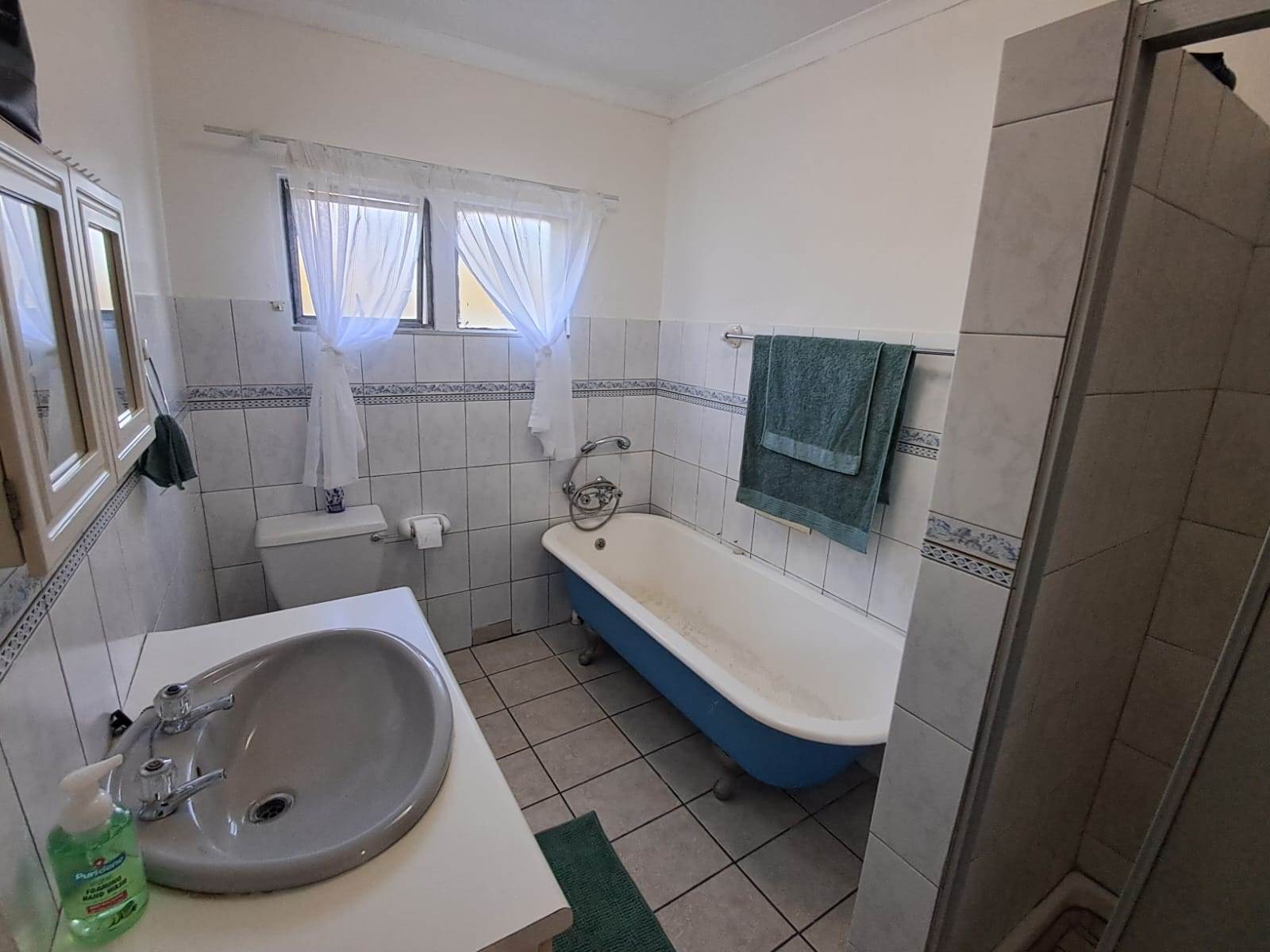 4 Bed Duplex in Piet Retief photo number 14