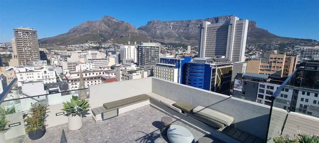 1 Bed Apartment in Cape Town City Centre photo number 15