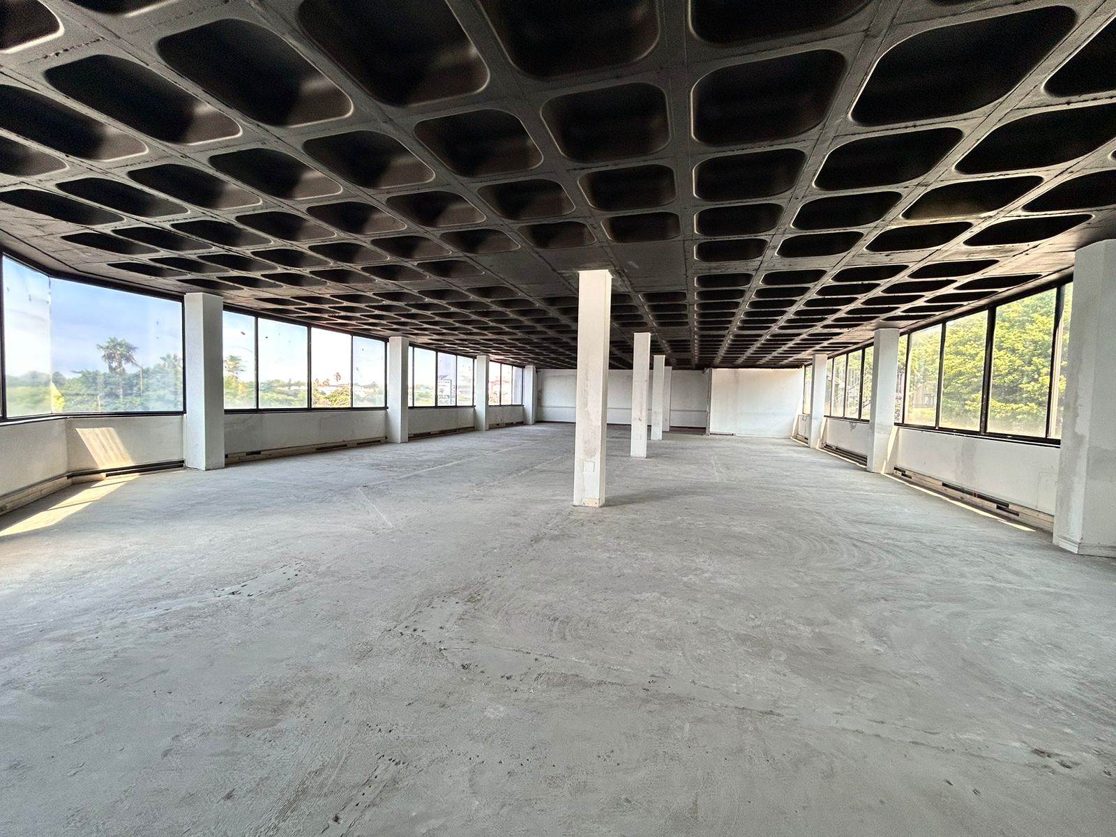 350  m² Commercial space in Northcliff photo number 6