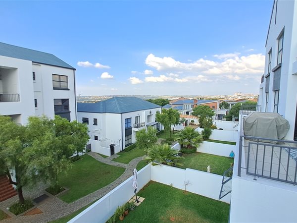 2 Bedroom Townhouse 2 Bedroom Townhouse