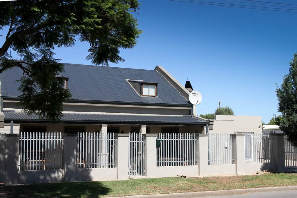 5 Bed House in Robertson photo number 2