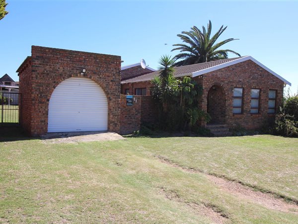 3 Bedroom House 3 Bedroom House