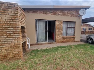 1 Bed Townhouse in Bonanne