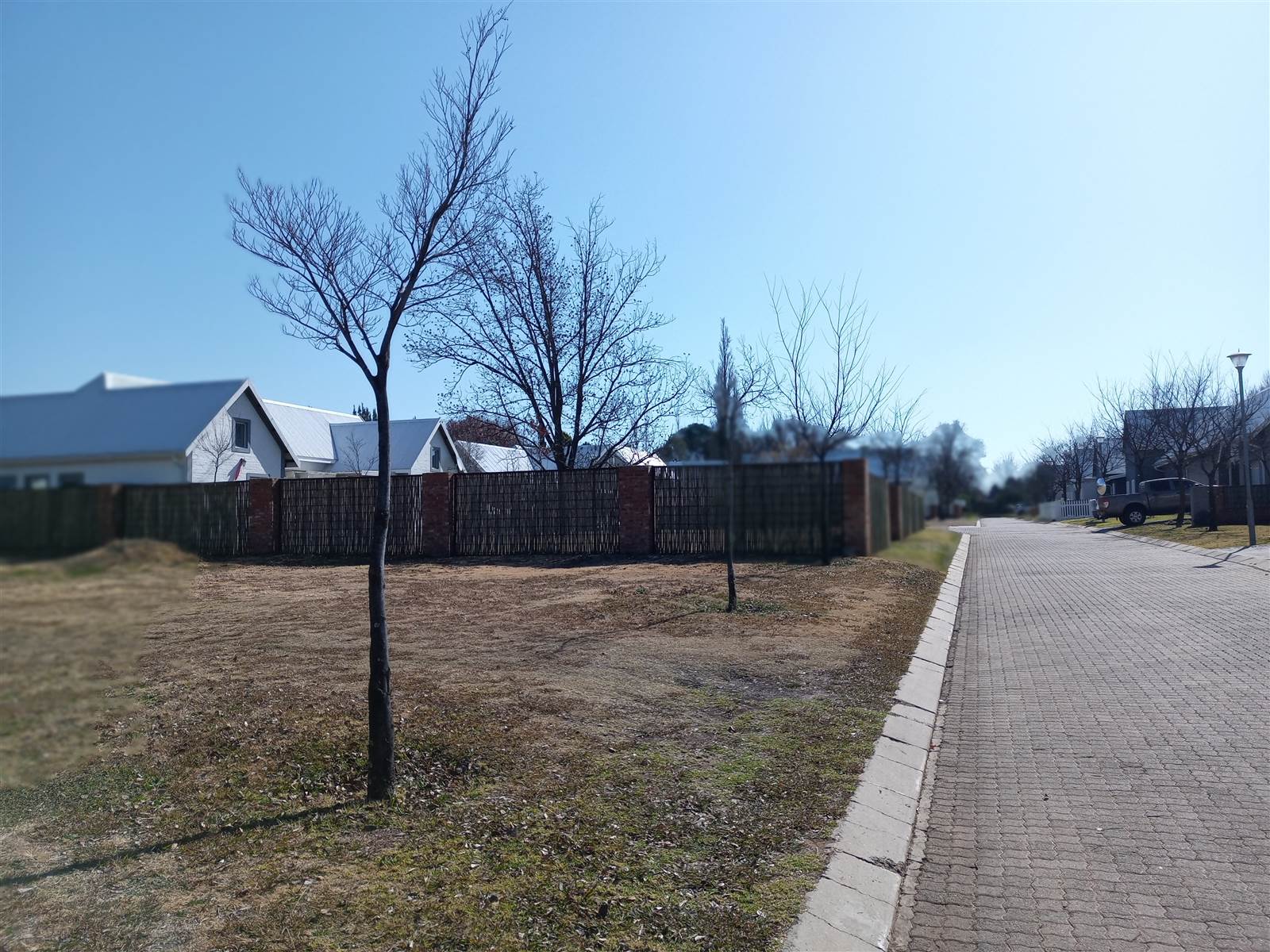 598 m² Land available in Van Der Hoff Park photo number 4