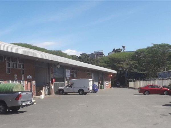 341  m² Industrial space