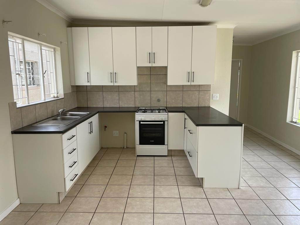 2 Bed Flat in Northmead photo number 4