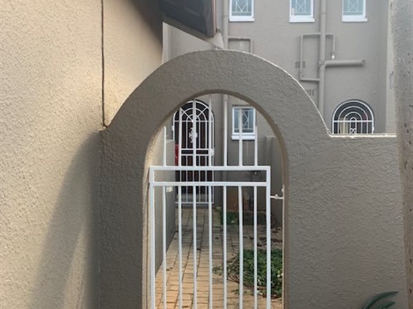 2 Bed Townhouse in Fairland