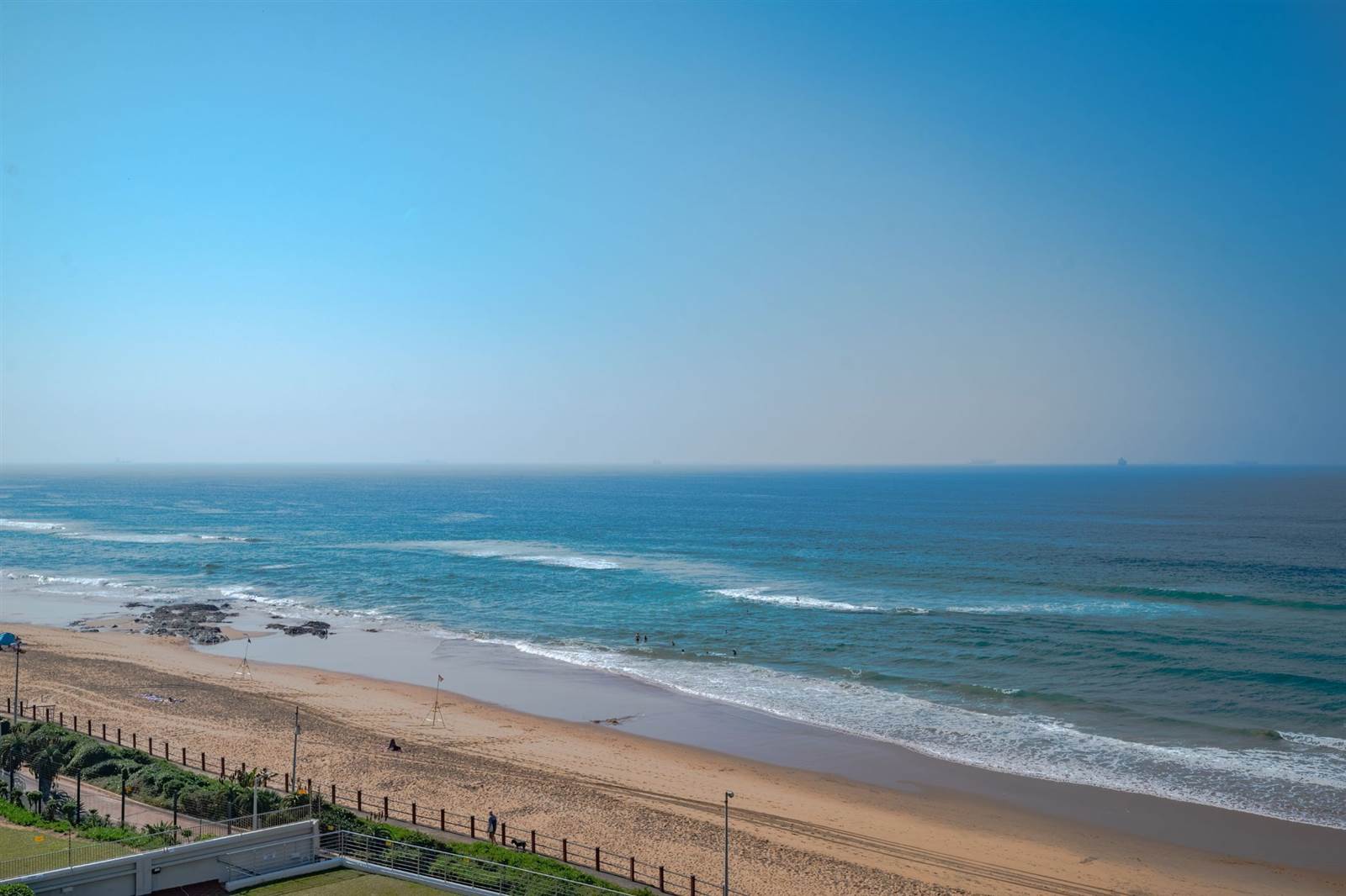 2 Bed Apartment in Umhlanga Rocks photo number 25
