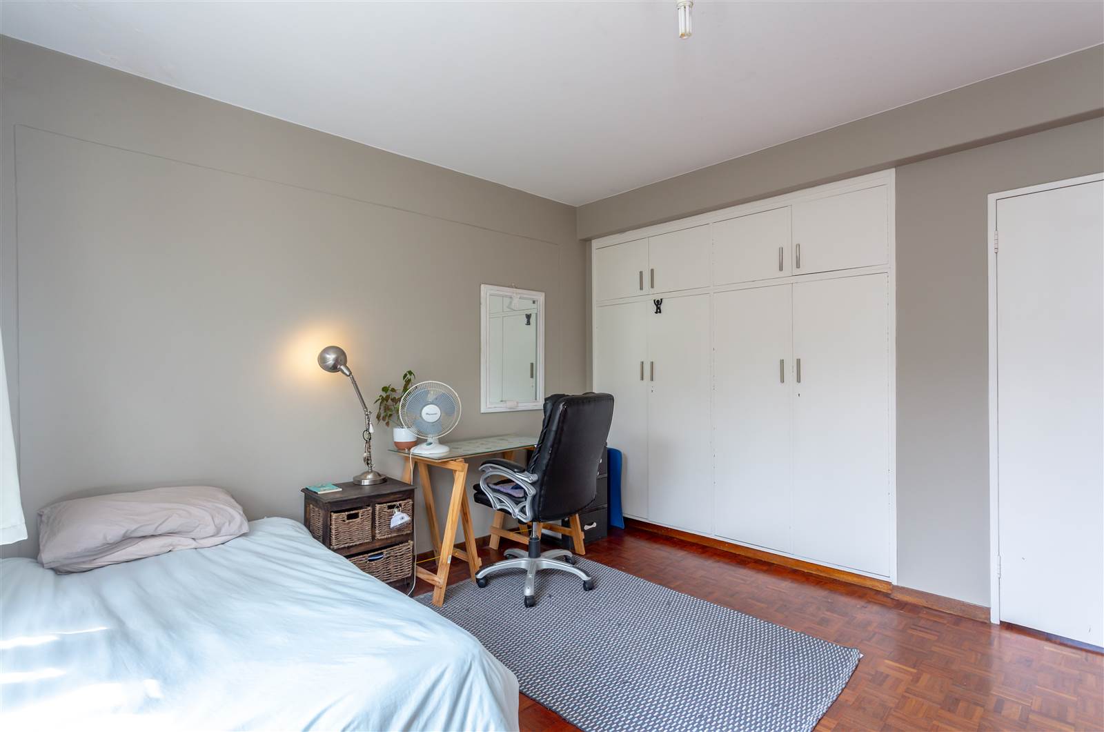 2 Bed Apartment in Rondebosch photo number 7