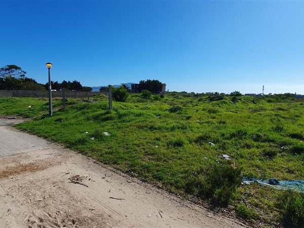 4 054 m² Land