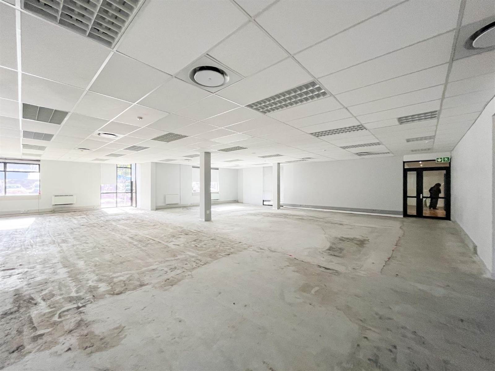 1023  m² Office Space in Plattekloof photo number 9
