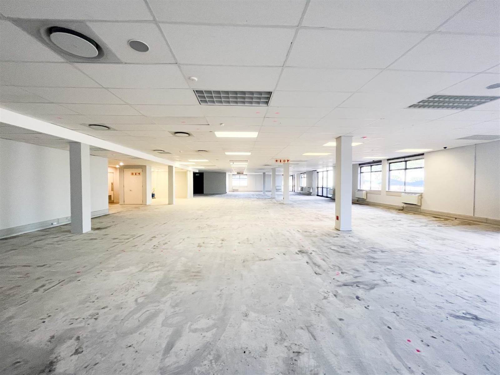 1023  m² Office Space in Plattekloof photo number 6